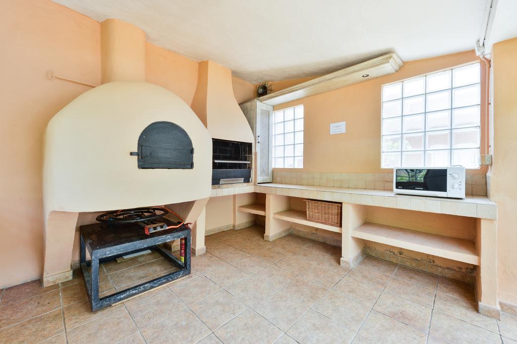 Villa Con Piscina Gigante Sant Francesc de s'Estany Oda fotoğraf