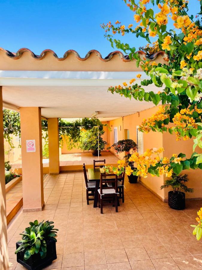 Villa Con Piscina Gigante Sant Francesc de s'Estany Dış mekan fotoğraf