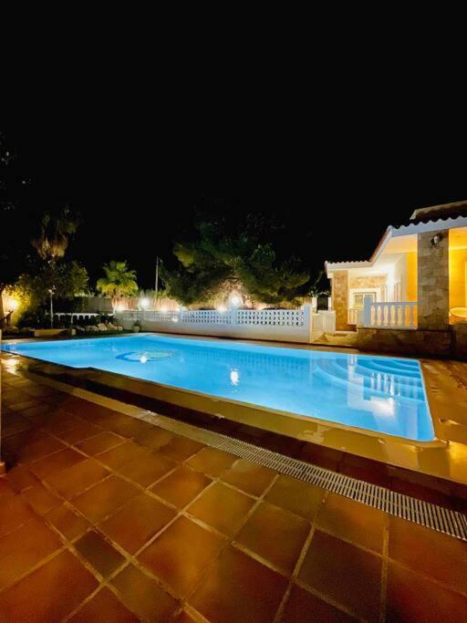 Villa Con Piscina Gigante Sant Francesc de s'Estany Dış mekan fotoğraf