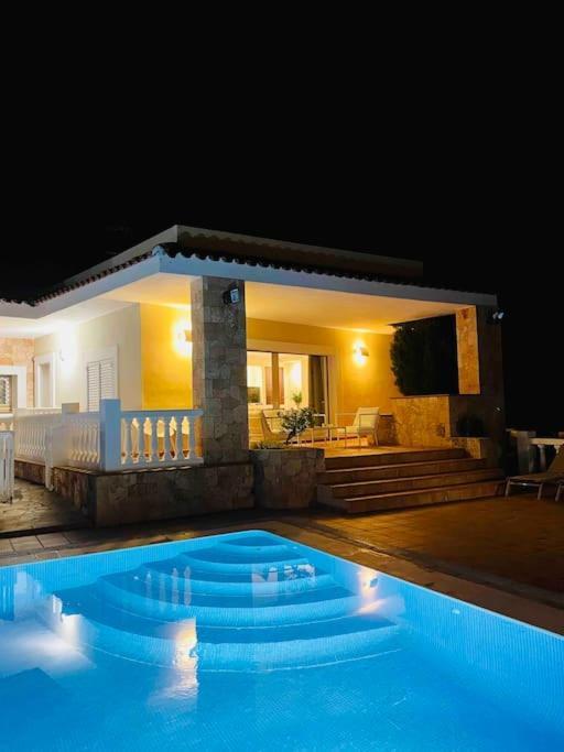 Villa Con Piscina Gigante Sant Francesc de s'Estany Dış mekan fotoğraf